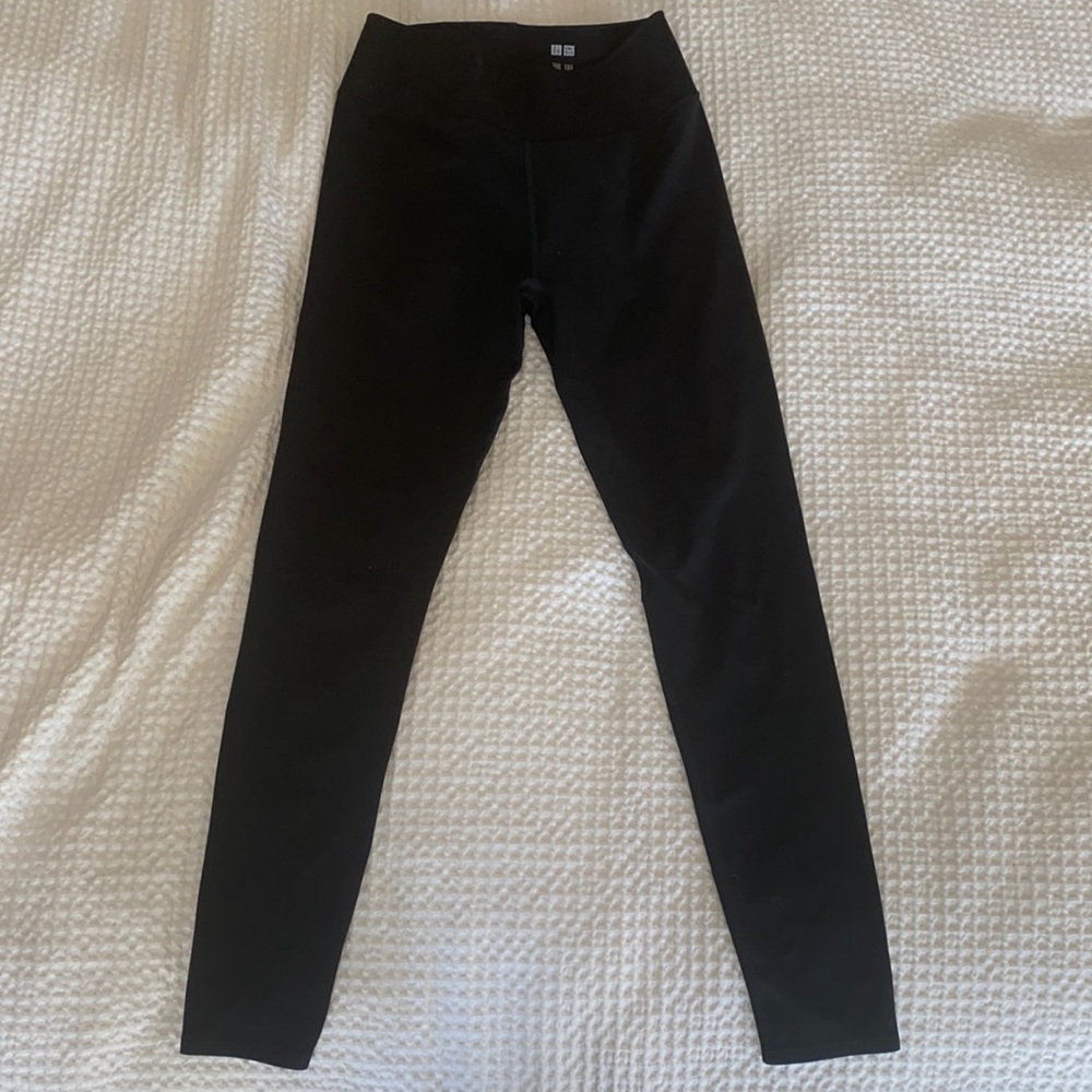 Uniqlo “Airism” Leggings Size Small